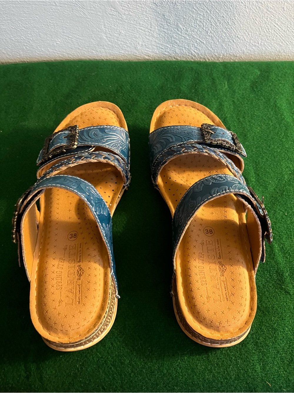 L'Artiste Spring Step Size 38 Blue Astra‎ Sandals Embossed Leather Ornate Buckle - Picture 6 of 11